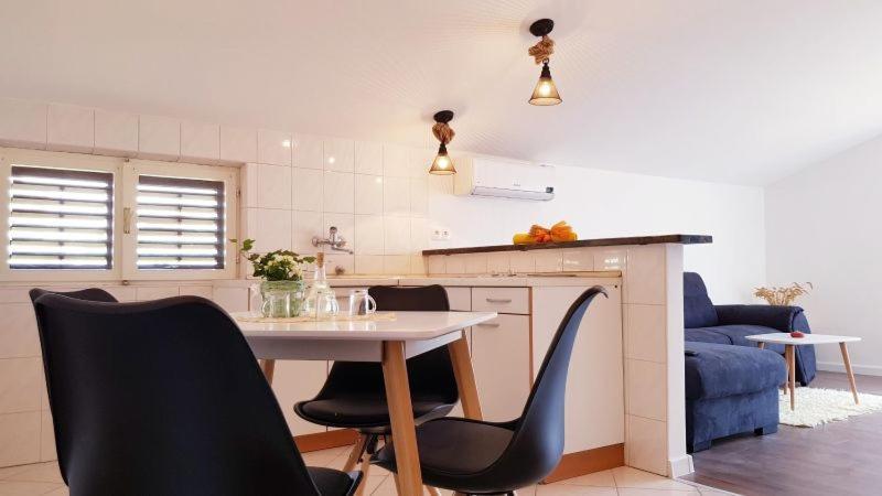 Apartment Mirjana Vodice Zewnętrze zdjęcie